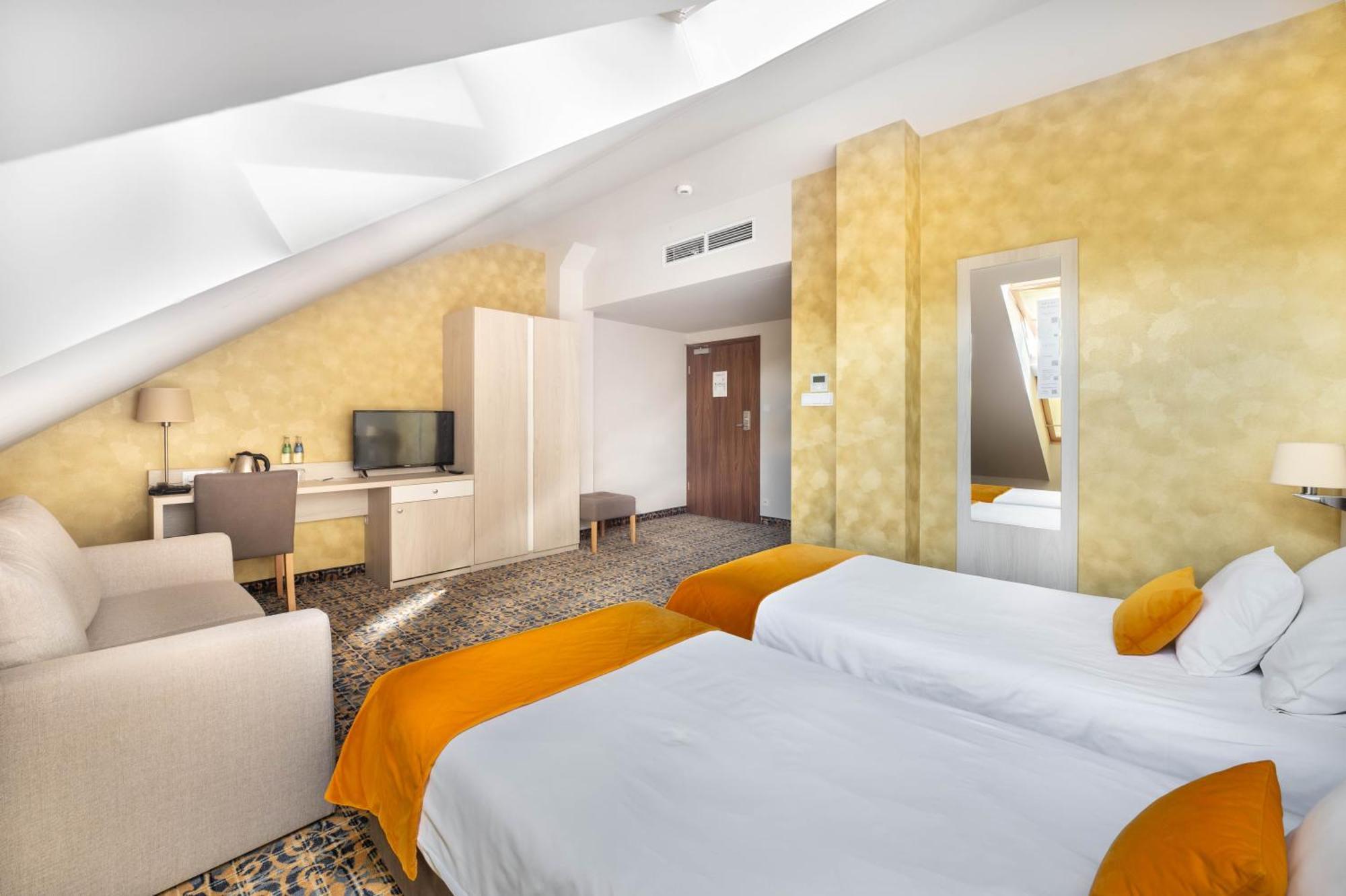 Hotel Arche ブィドゴシュチュ エクステリア 写真
